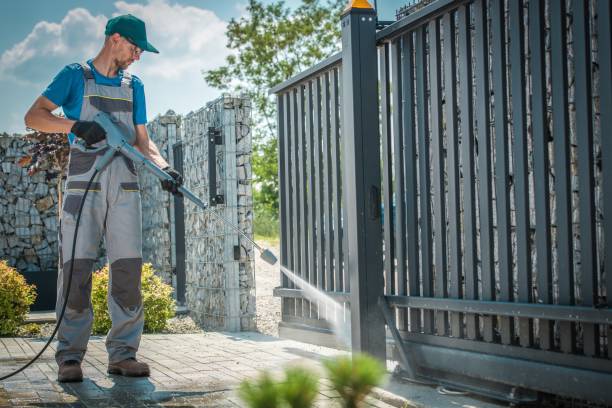 Best Animal Enclosure Cleaning  in St James City, FL